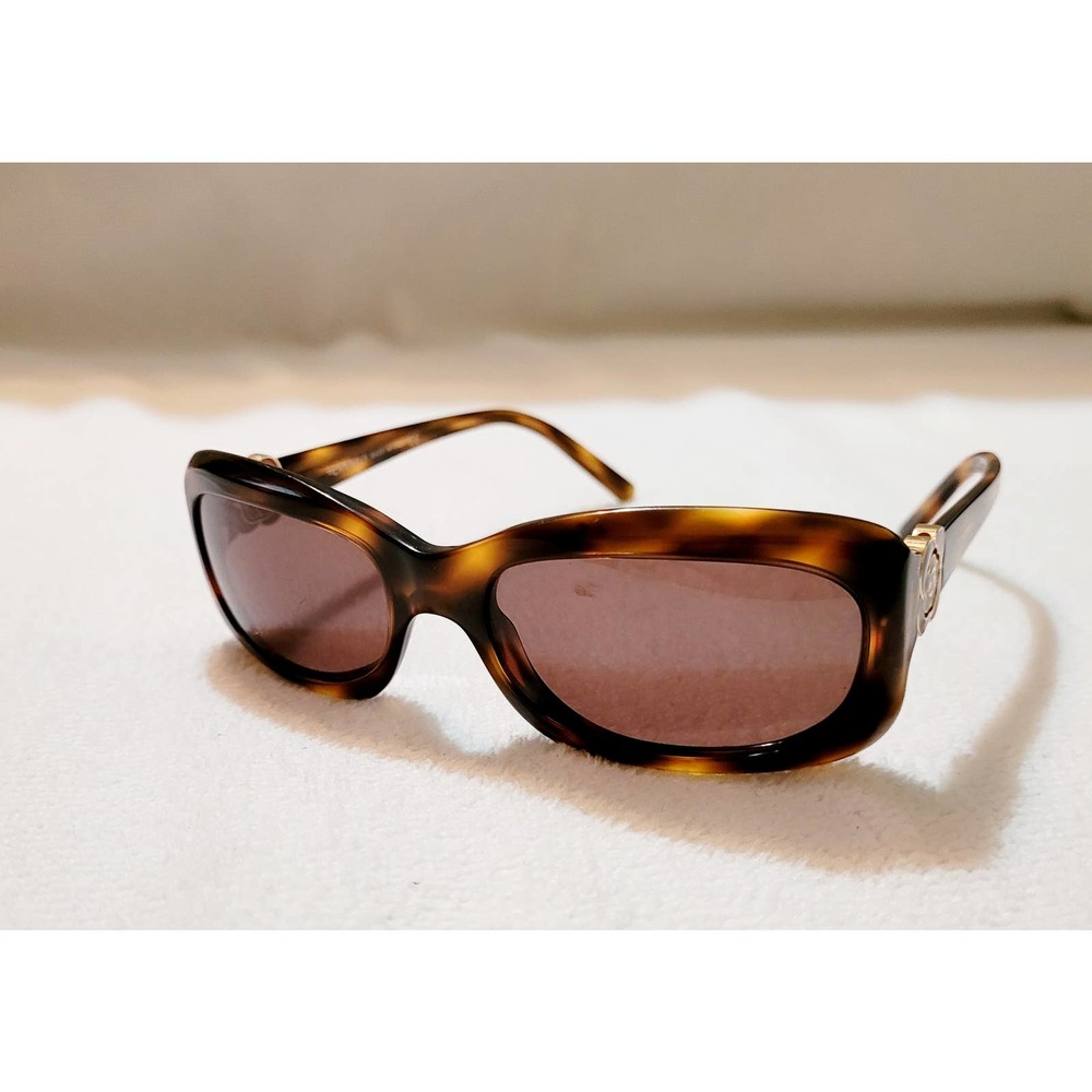 Chanel 5127 tortoise shell frame Camellia Flower CC logo women's sunglasses